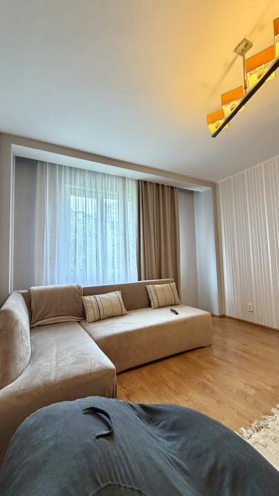 Apartament cu 2 camere,parcare,boxa de depozitare,zona Roata Faget