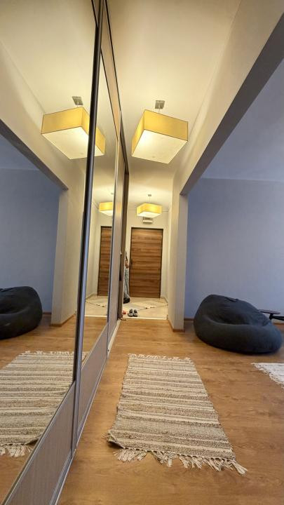 Apartament cu 2 camere,parcare,boxa de depozitare,zona Roata Faget