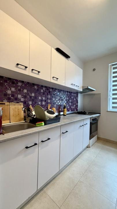 Apartament cu 2 camere,parcare,boxa de depozitare,zona Roata Faget