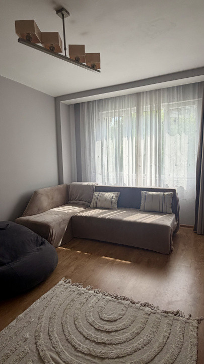 Apartament cu 2 camere,parcare,boxa de depozitare inclusa ,zona Roata Faget