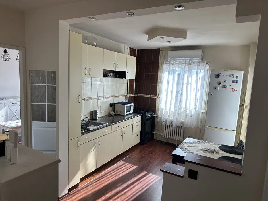 Apartament 2 camere, decomandat, loc de parcare, 50 mp, Marasti