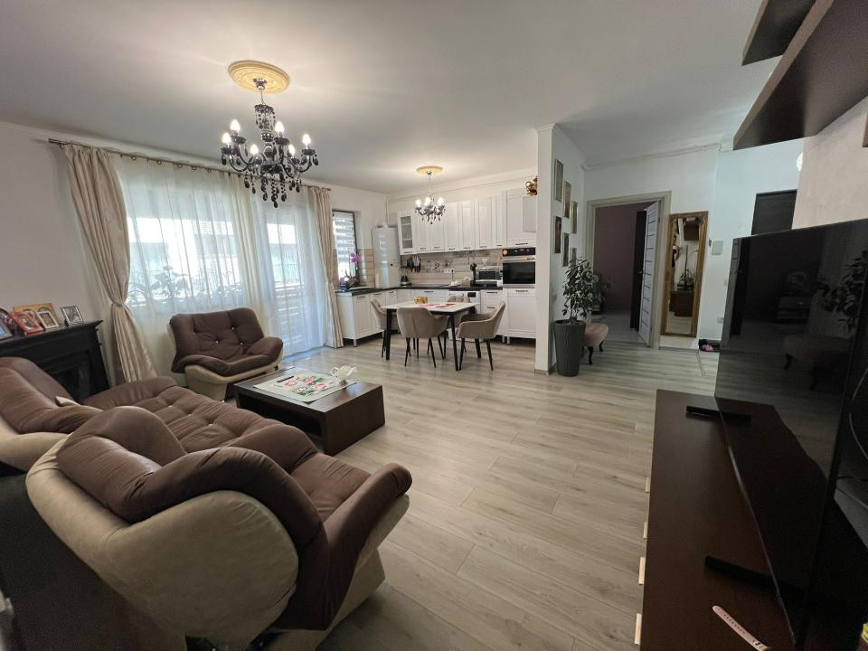 Apartament de 3 camere, 75 mp utili +Gradina/Boxa/ Parcul Poligon