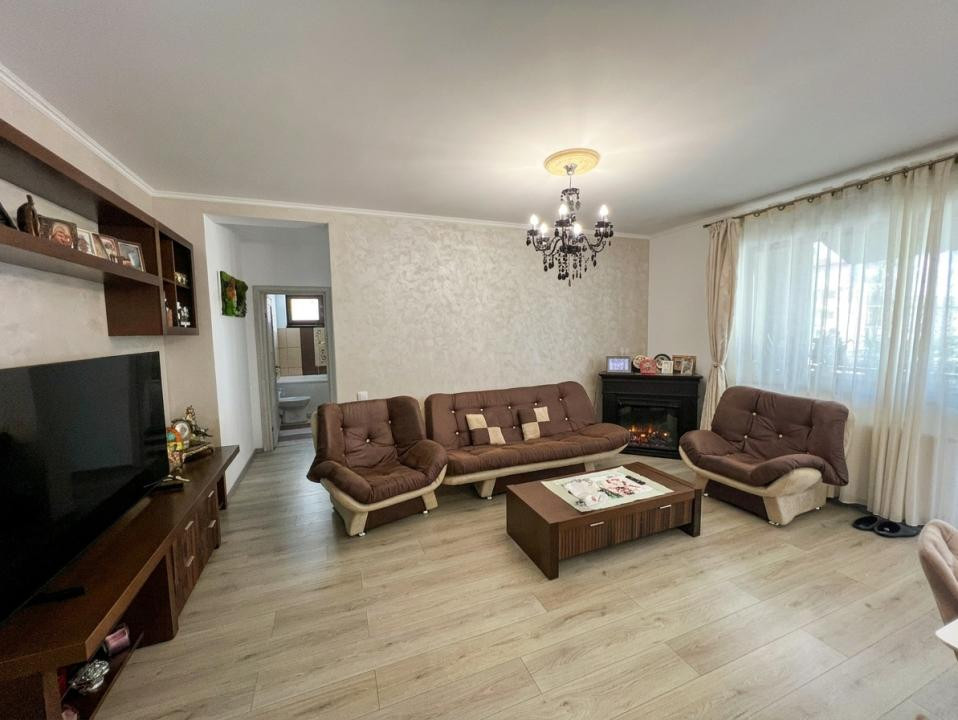 Apartament de 3 camere, 75 mp utili +Gradina/Boxa/ Parcul Poligon