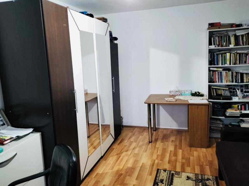 Apartament de închiriat cu 2 camere deco.,Manatur zona Piața Flora