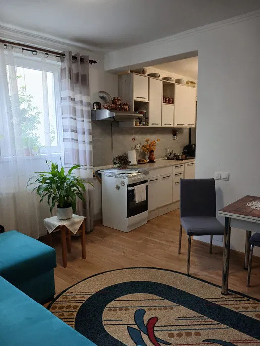 Apartament cu 2 camere, 42 mp, parcare, zona Terra
