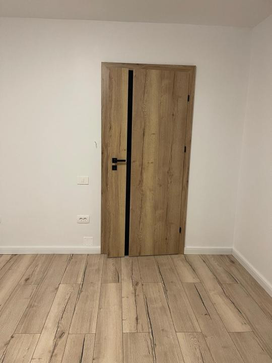 Apartament de 57 mp utili+150 mp grădină ,parcare,zona Tineretului