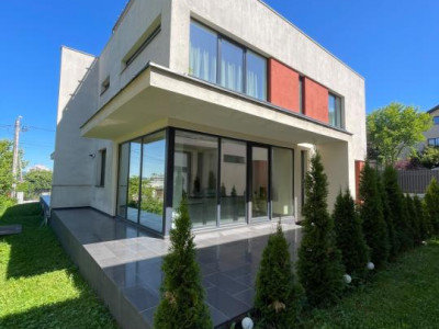 Casă tip duplex, 120 mp, curte, garaj, zona Liceului Waldorf