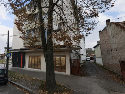 Spațiu comercial, 120 mp, parter cu vitrină, zona Oașului
