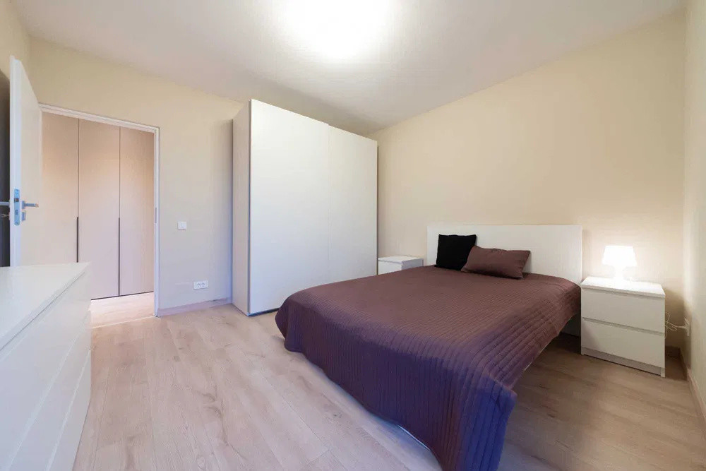 Apartament cu 3 camere, garaj inclus, 82 mp, Andrei Muresanu
