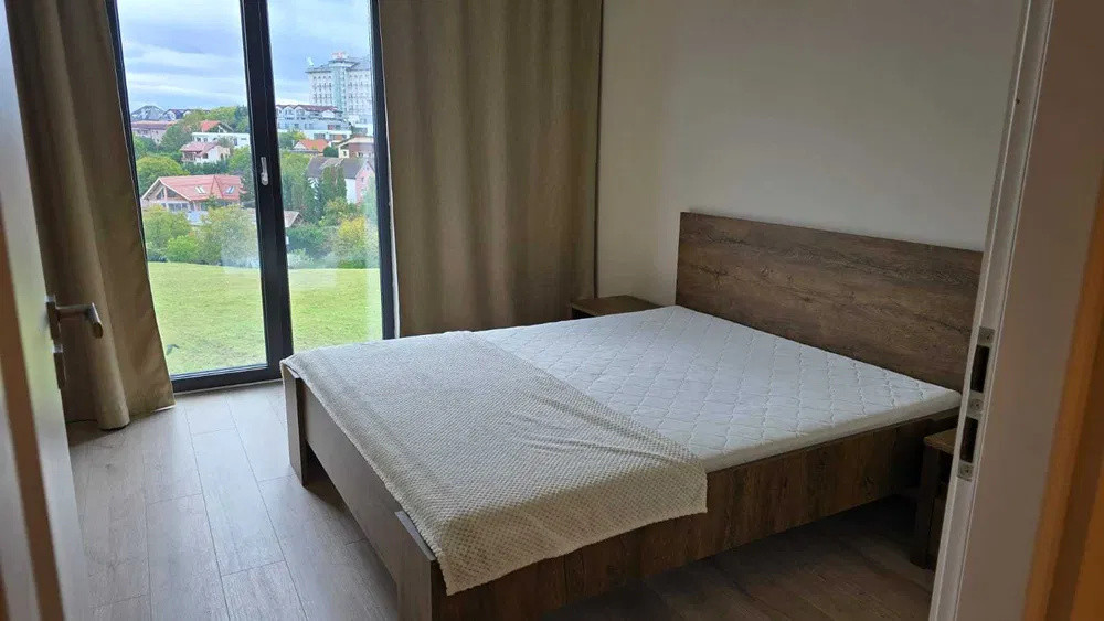 Apartament cu 3 camere, garaj inclus, 82 mp, Andrei Muresanu