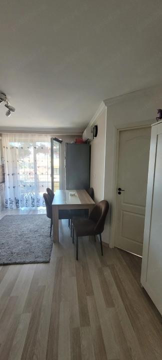Apartament cu o camera, 34 mp, balcon, zona Florilor