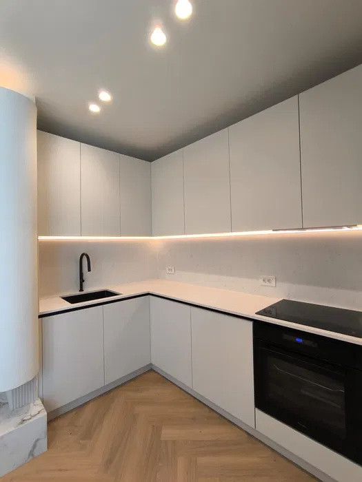 Apartament finisat modern, 52,6 mp, balcon, Columna Residence