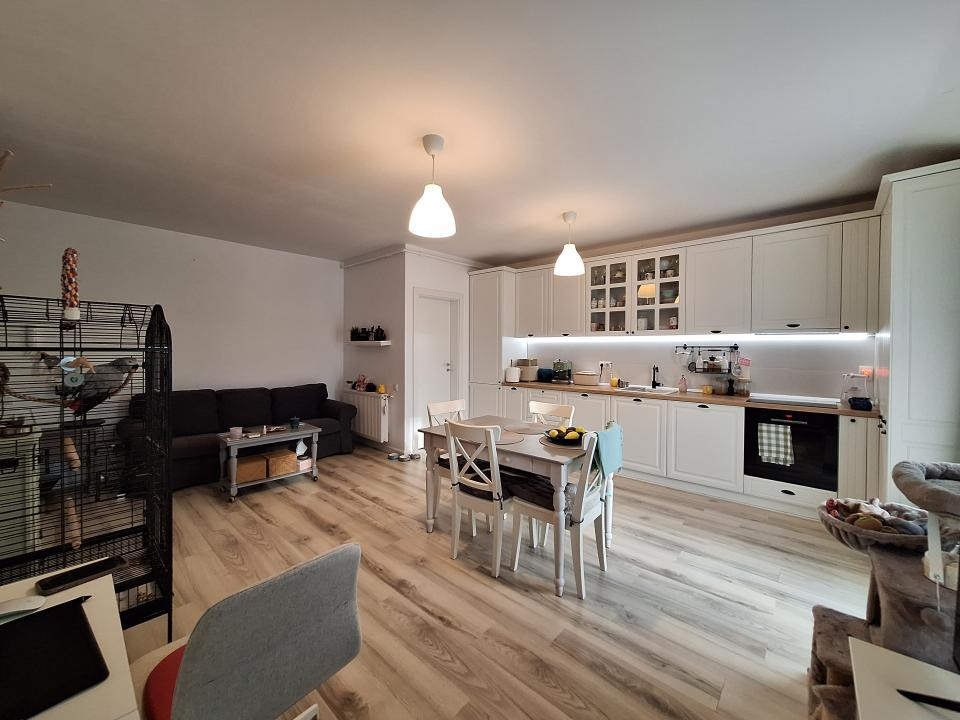 Apartament confort sporit, 66,4 mp, balcon, zona Eroilor