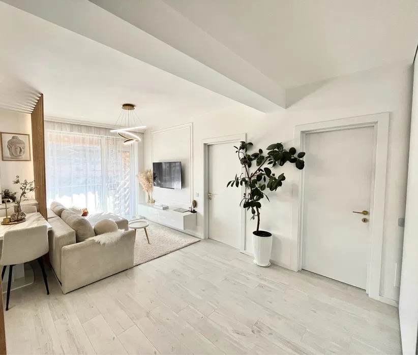 Apartament ultrafinisat, balcon, zona Terra