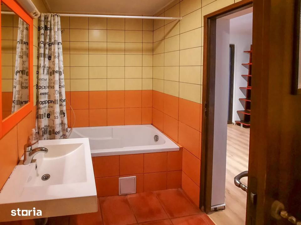 Apartament decomandat, parcare, zona Eroilor