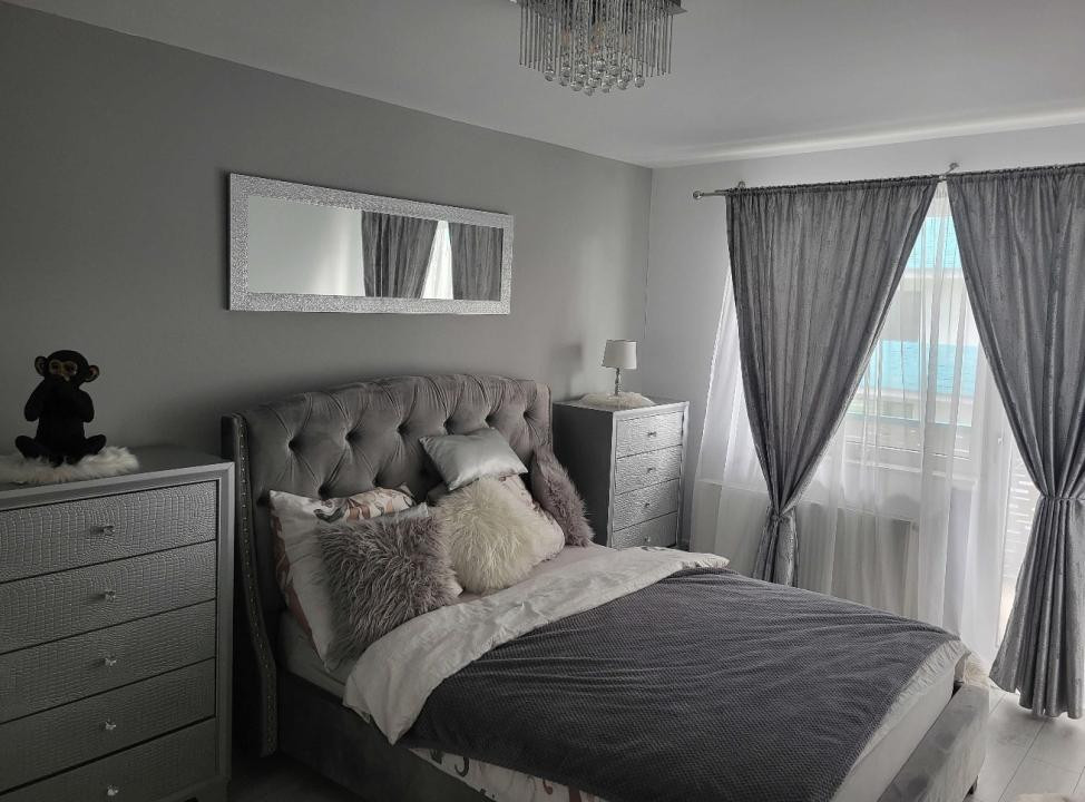 Apartament cu 2 camere , zona Vivo, strada Avram Iancu 