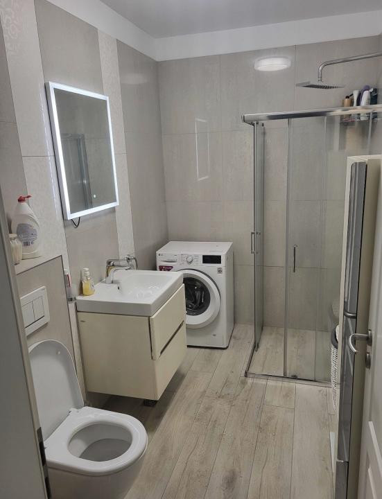 Apartament cu 2 camere , zona Vivo, strada Avram Iancu 