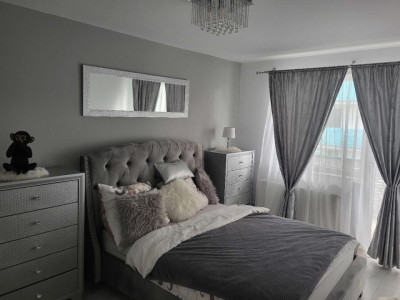 Apartament cu 2 camere , zona Vivo, strada Avram Iancu 