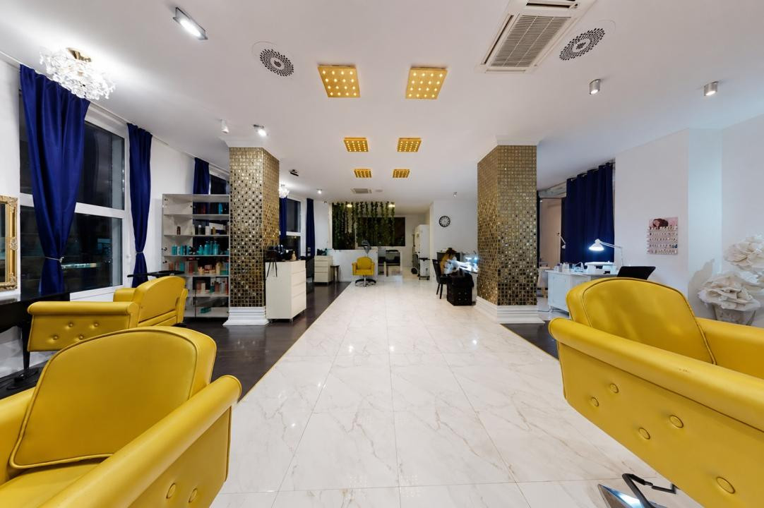 Spațiu comercial cu vitrină, 246 mp, complet renovat, zona Pieței Cipariu