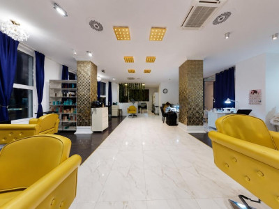 Spațiu comercial cu vitrină, 246 mp, complet renovat, zona Pieței Cipariu
