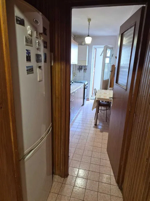 Apartament 3 camere decomandate, 66 mp, etaj intermediar, zona McDonald's