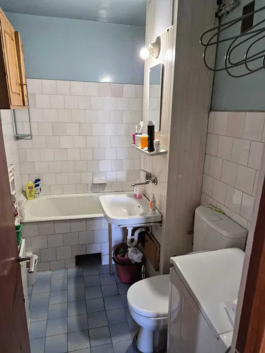 Apartament 3 camere decomandate, 66 mp, etaj intermediar, zona McDonald's