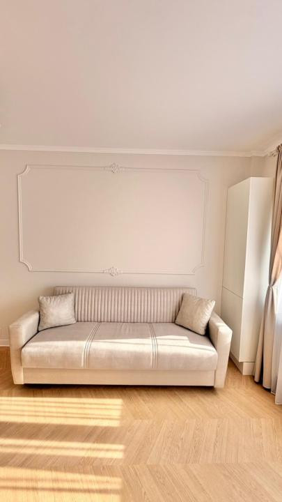 Apartament 3 camere, etaj intermediar , parcare , zona Terra