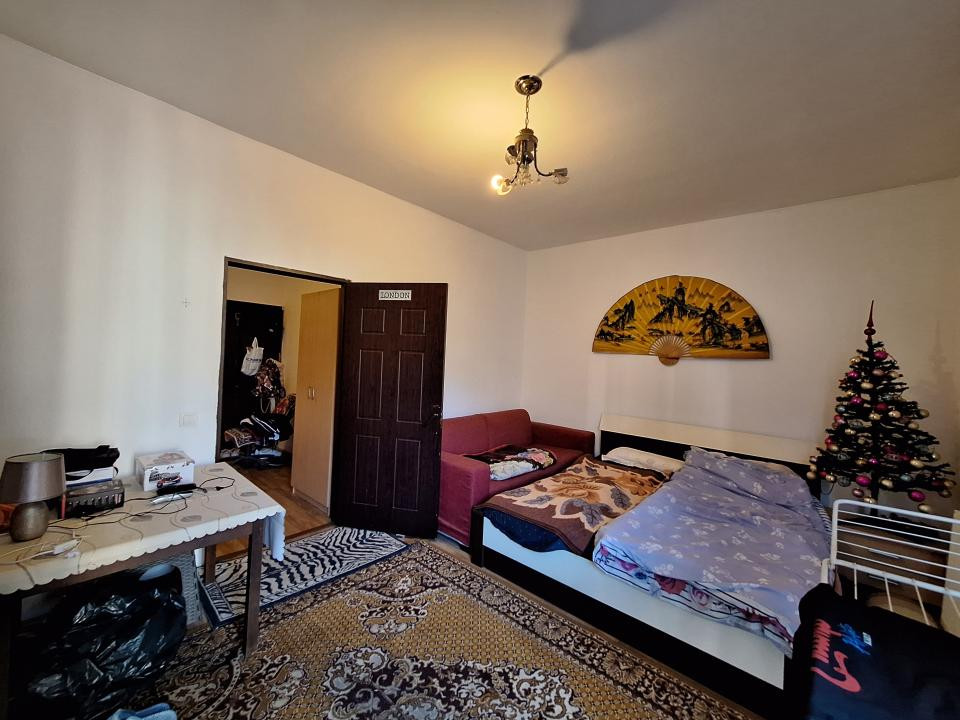Apartament cu 2 camere, 58 mp, etajul 1, zona Porii