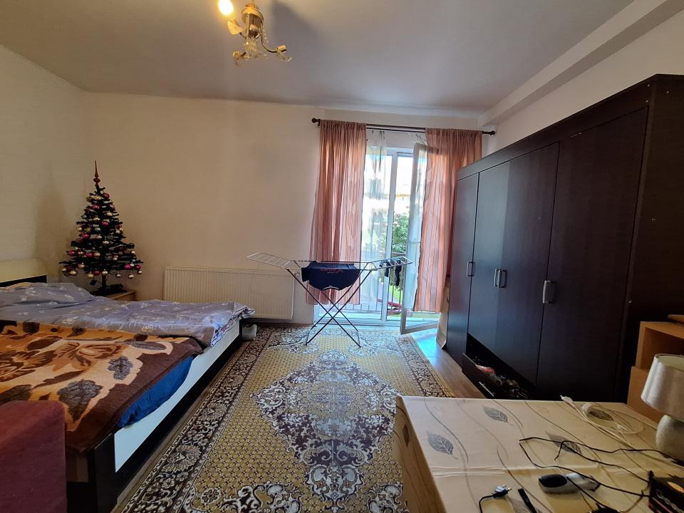 Apartament cu 2 camere, 58 mp, etajul 1, zona Porii