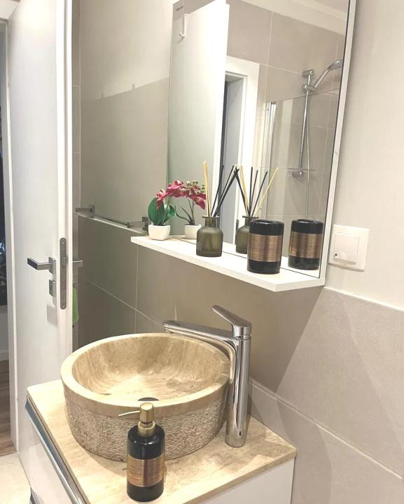 Apartament finisat modern, etaj intermediar, zona Parcului Poligon