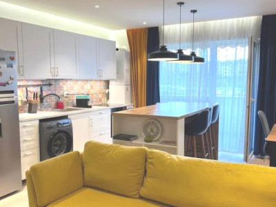 Apartament finisat modern, etaj intermediar, zona Parcului Poligon