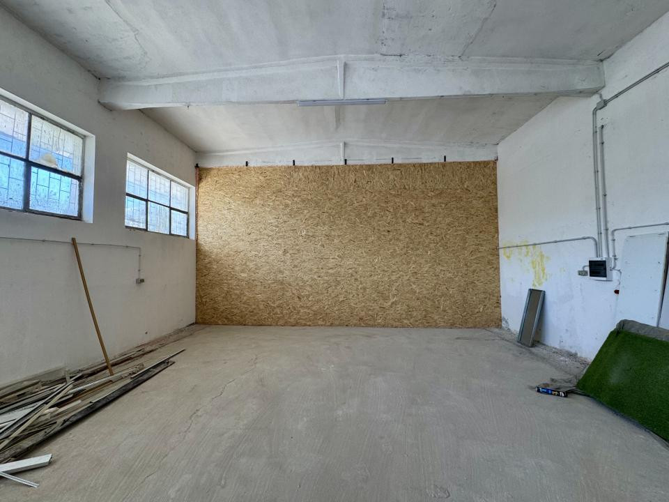 Hală industrială, 130 mp, 5m înălțime, zona Calea Baciului