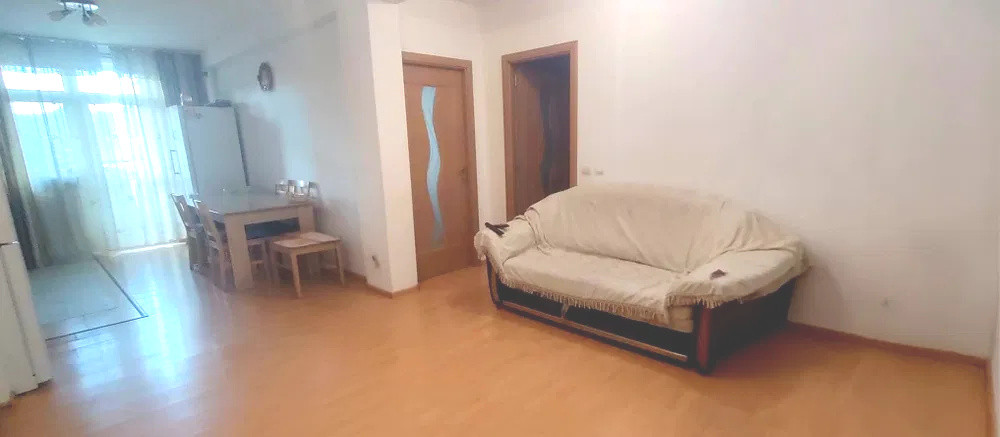 Apartament la etajul 1, parcare, balcon, zona Terra