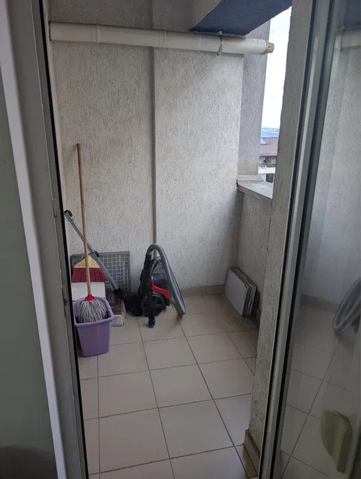 Apartament o camera, decomandat, 38mp, Calea Turzii