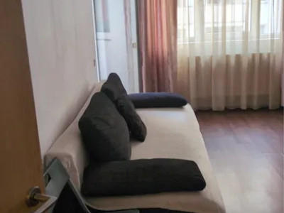 Apartament o camera, decomandat, 38mp, Calea Turzii