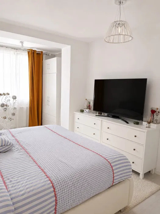 Apartament cu 3 camere, 75 mp, parcare, zona Eroilor