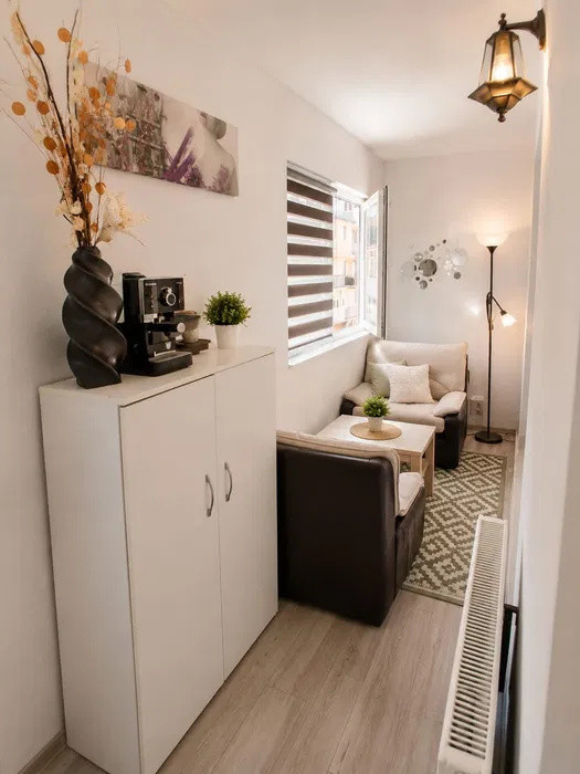 Apartament cu 3 camere, 75 mp, parcare, zona Eroilor