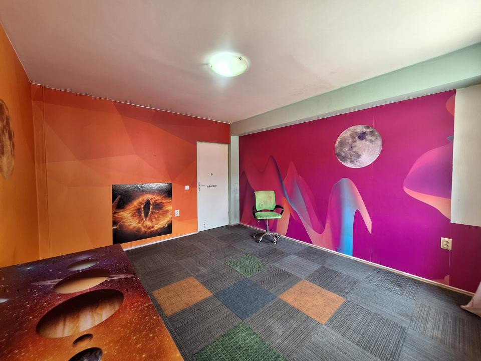 Apartament decomandat, 54 mp, balcon, zona Stejarului