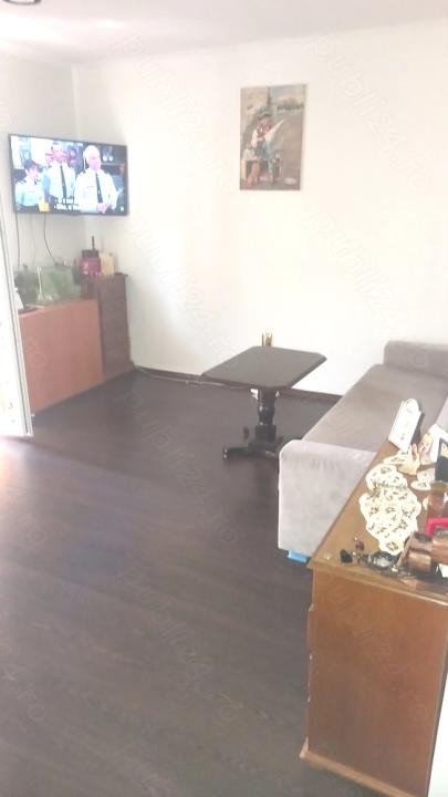 Apartament cu 2 camere, 42 mp, parcare, zona Stejarului