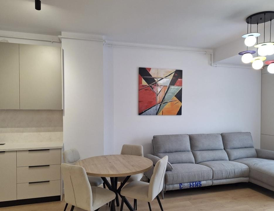 Apartament de 2 camere,45 mp, Ultramodern,Mobilat/Utilat, Zona Eroilor