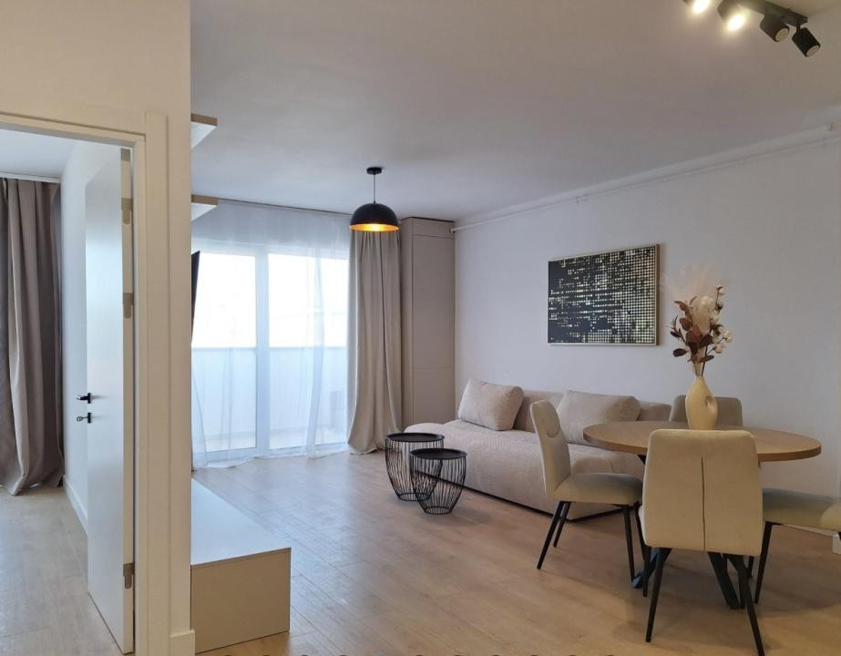 Apartament de 2 camere, 45 mp,Ultramodern,Mobilat/Utilat, Zona Eroilor