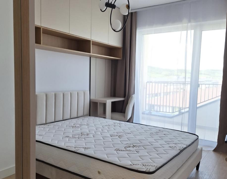 Apartament de 2 camere, 45 mp,Ultramodern,Mobilat/Utilat, Zona Eroilor