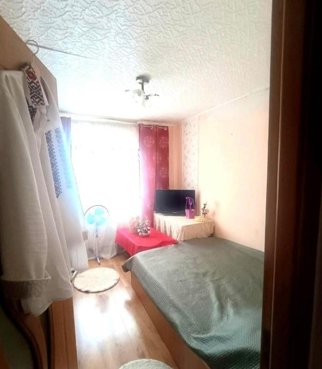 Apartament cu 2 camere,mobilat.zona semicentrala