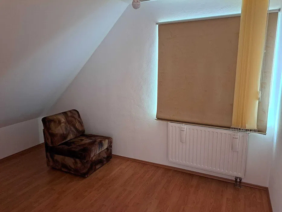 Triplex finisat, gradina, parcare, zona Eroilor