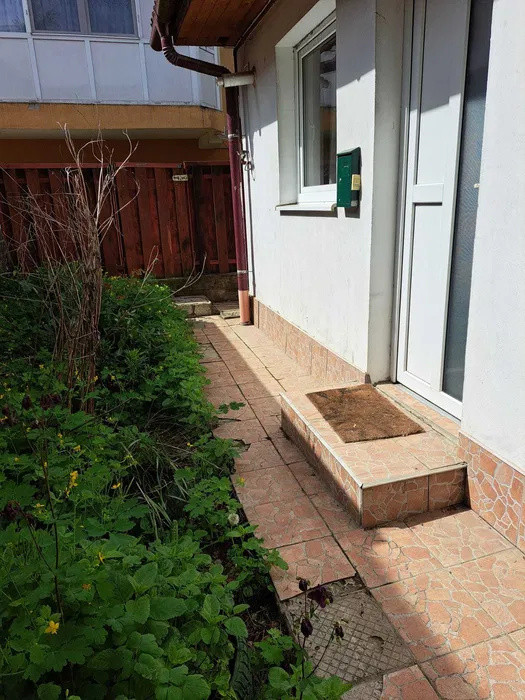 Triplex finisat, gradina, parcare, zona Eroilor