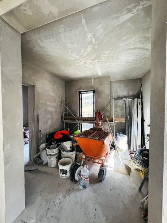 Casa individuala  , 146 mp utili , 400 mp teren liber ,  in zona Tauti 