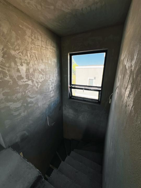 Casa individuala  , 146 mp utili , 400 mp teren liber ,  in zona Tauti 