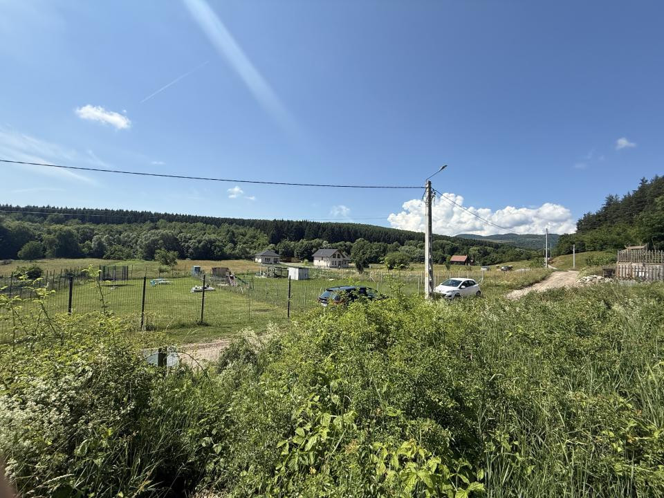 Teren autorizat - 1500 mp - Savadisla!