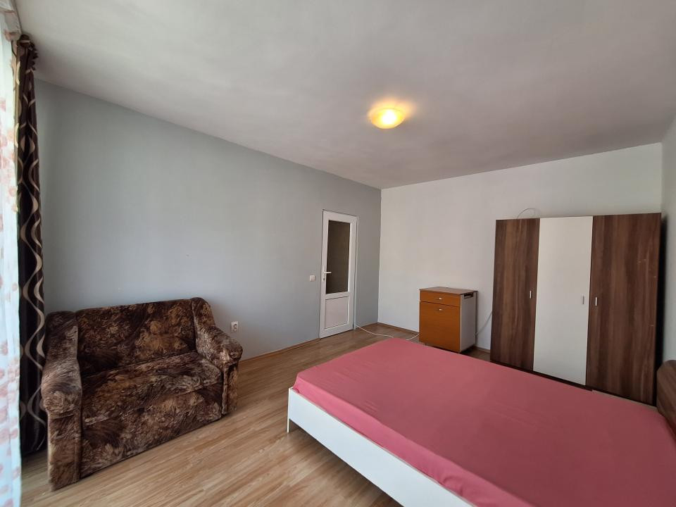 Apartament cu 2 camere, 52 mp, parcare, zona Porii