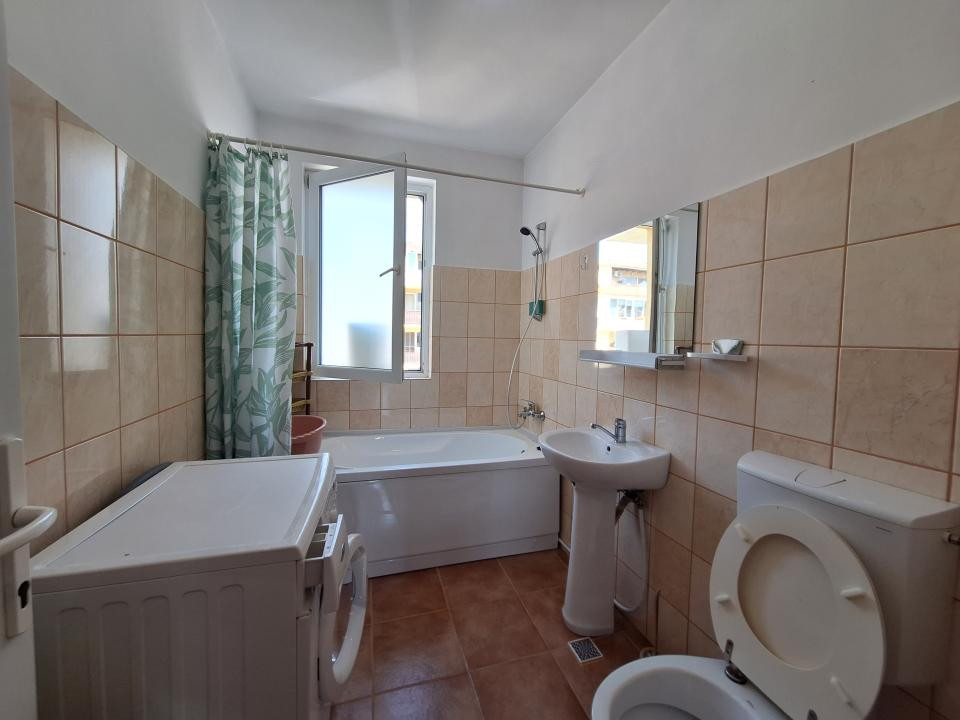 Apartament cu 2 camere, 52 mp, parcare, zona Porii